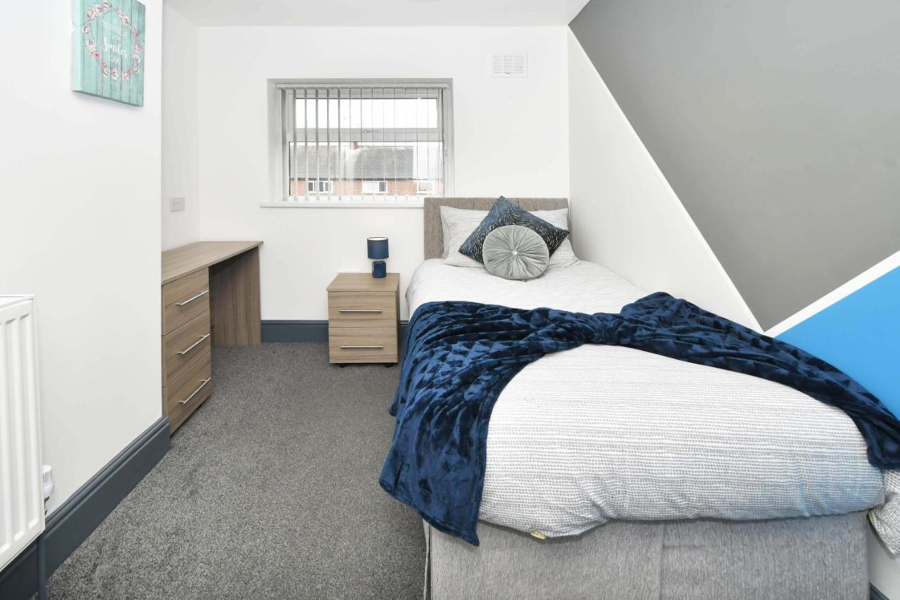 Townhouse @ Chiltern Place Newcastle Under Lyme Silverdale  Bagian luar foto
