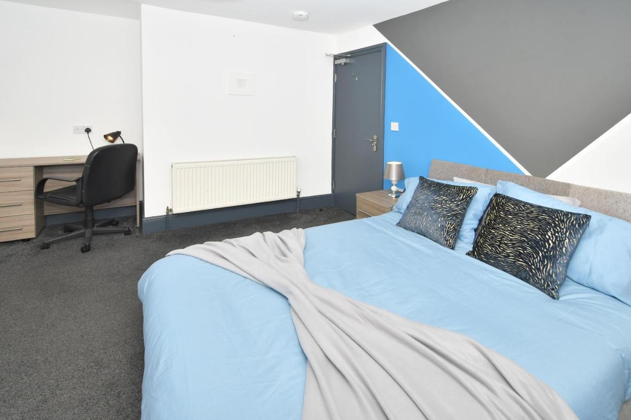 Townhouse @ Chiltern Place Newcastle Under Lyme Silverdale  Bagian luar foto